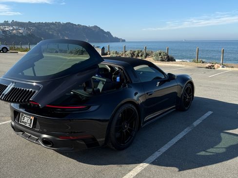 Used 2023 Porsche 911 Targa 4 GTS image 27