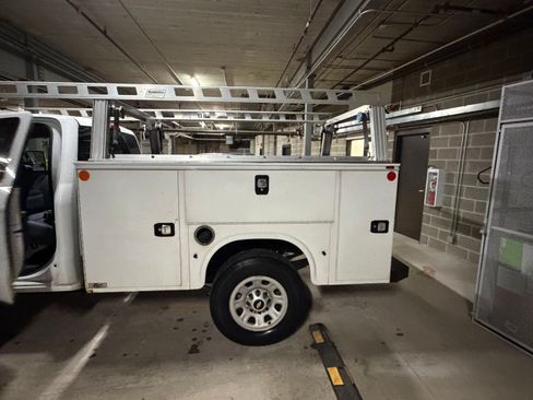 Used 2017 Chevrolet Silverado 3500 W/T w/ WT Convenience Package image 9