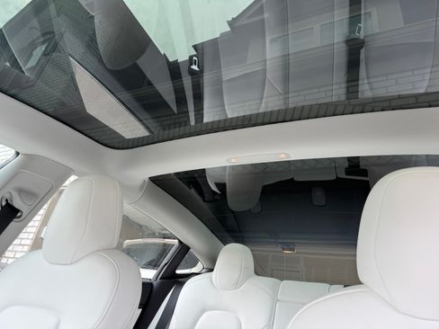 Used 2018 Tesla Model 3 Long Range image 18