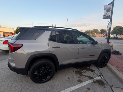Used 2027 GMC Terrain Elevation w/ Elevation Premium Package AWD/4WD image 2