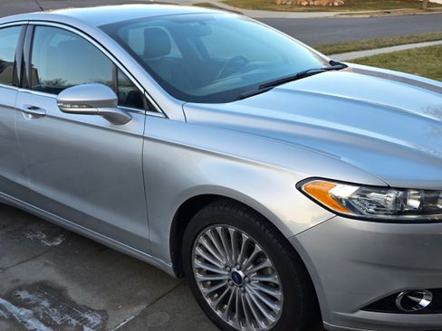 Used 2016 Ford Fusion Titanium image 1