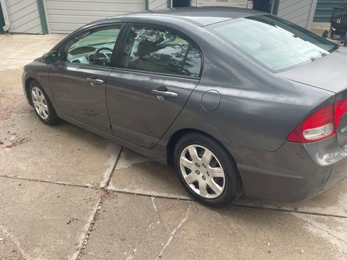Used 2010 Honda Civic LX image 8