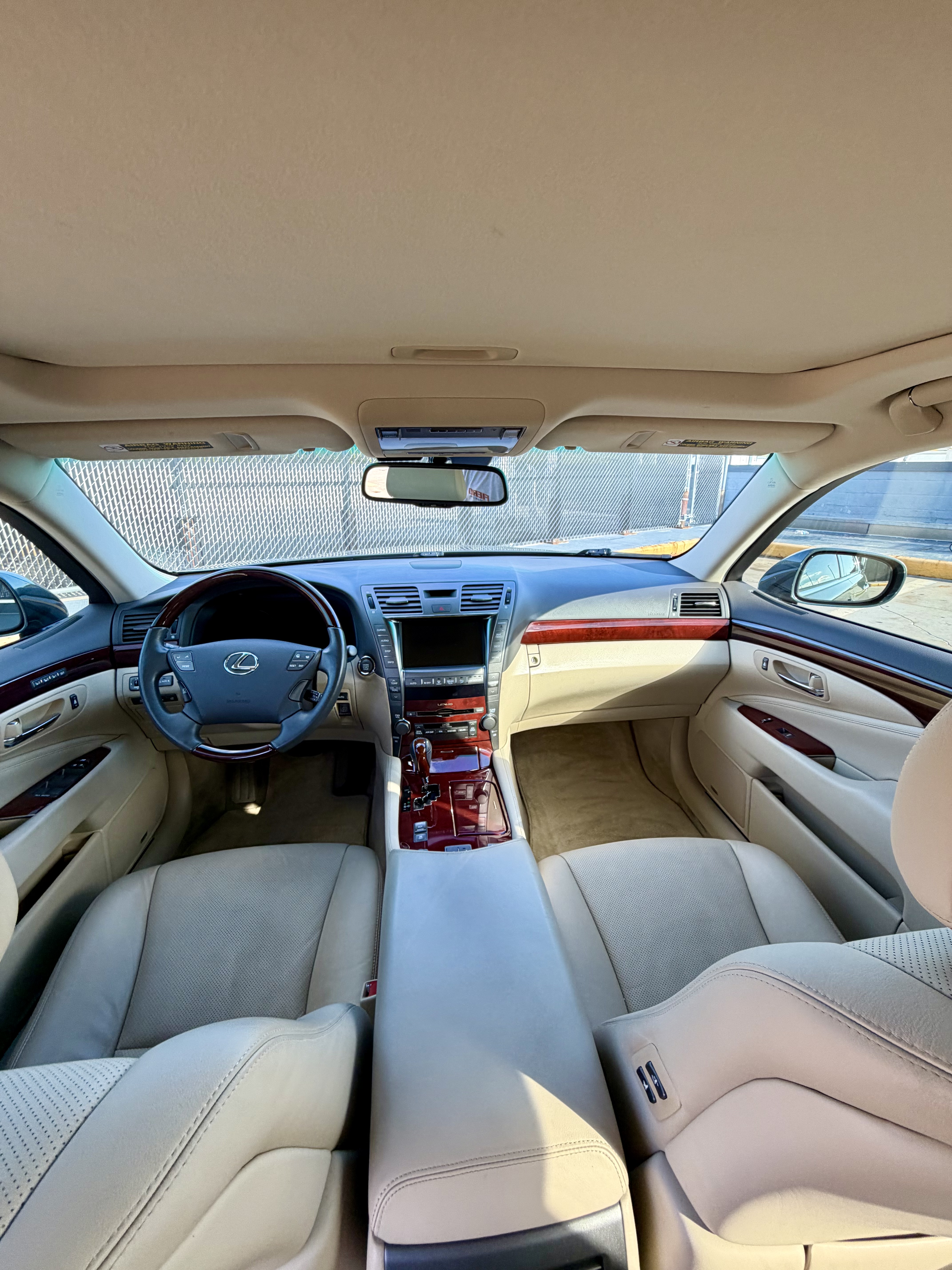 Used 2007 Lexus LS 460 RWD image 16