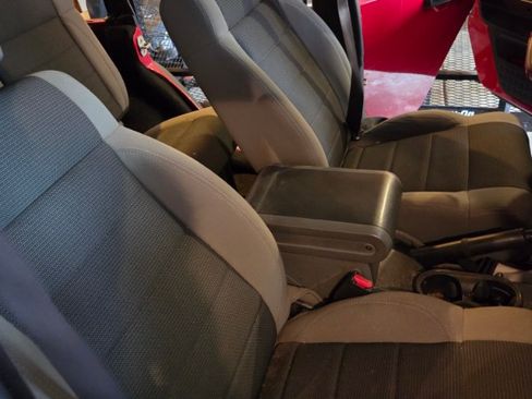 Used 2007 Jeep Wrangler Unlimited X image 9