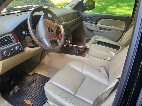 Used 2014 Chevrolet Tahoe LTZ image 8