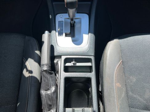 Used 2017 Subaru Crosstrek 2.0i Premium w/ Popular Package #2 image 10