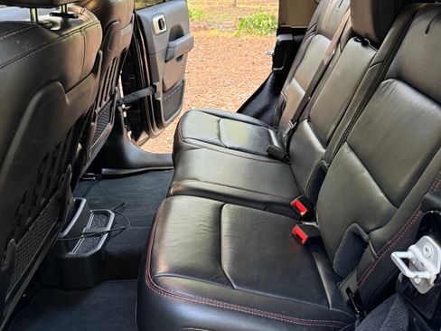 Used 2021 Jeep Wrangler Unlimited Rubicon image 10