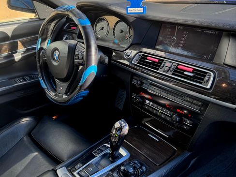Used 2012 BMW 740i image 14
