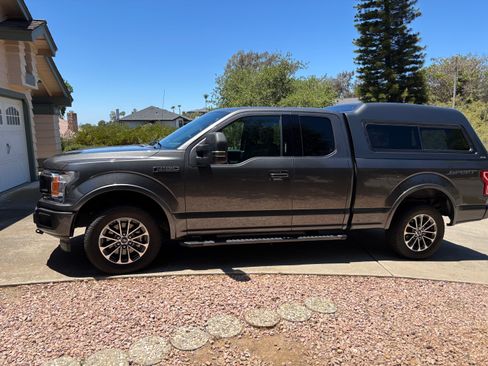 Used 2018 Ford F150 XLT w/ Equipment Group 302A Luxury RWD image 2