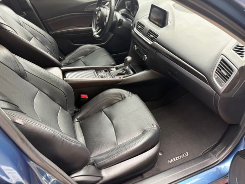 Used 2018 MAZDA MAZDA3 Grand Touring FWD image 4