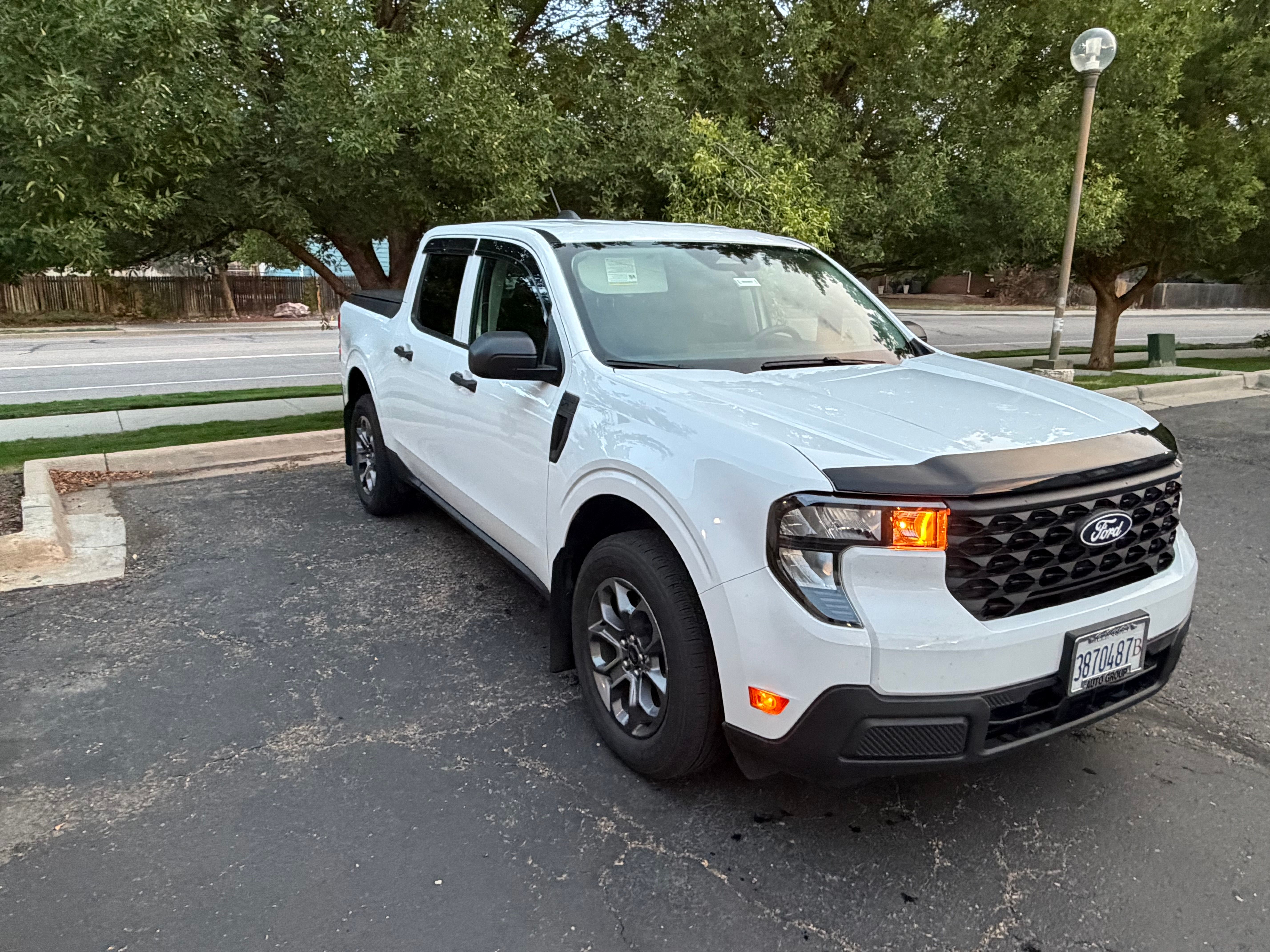 Used 2025 Ford Maverick XL w/ Equipment Group 101A AWD/4WD image 9