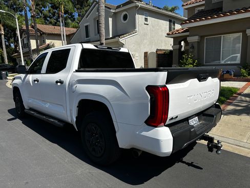 Used 2025 Toyota Tundra SR w/ SR Tow Package AWD/4WD image 5
