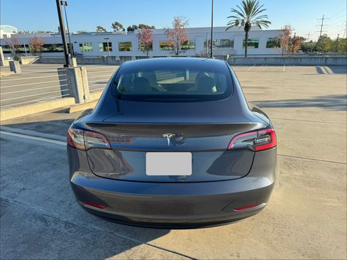 Used 2023 Tesla Model 3 Standard Range image 5