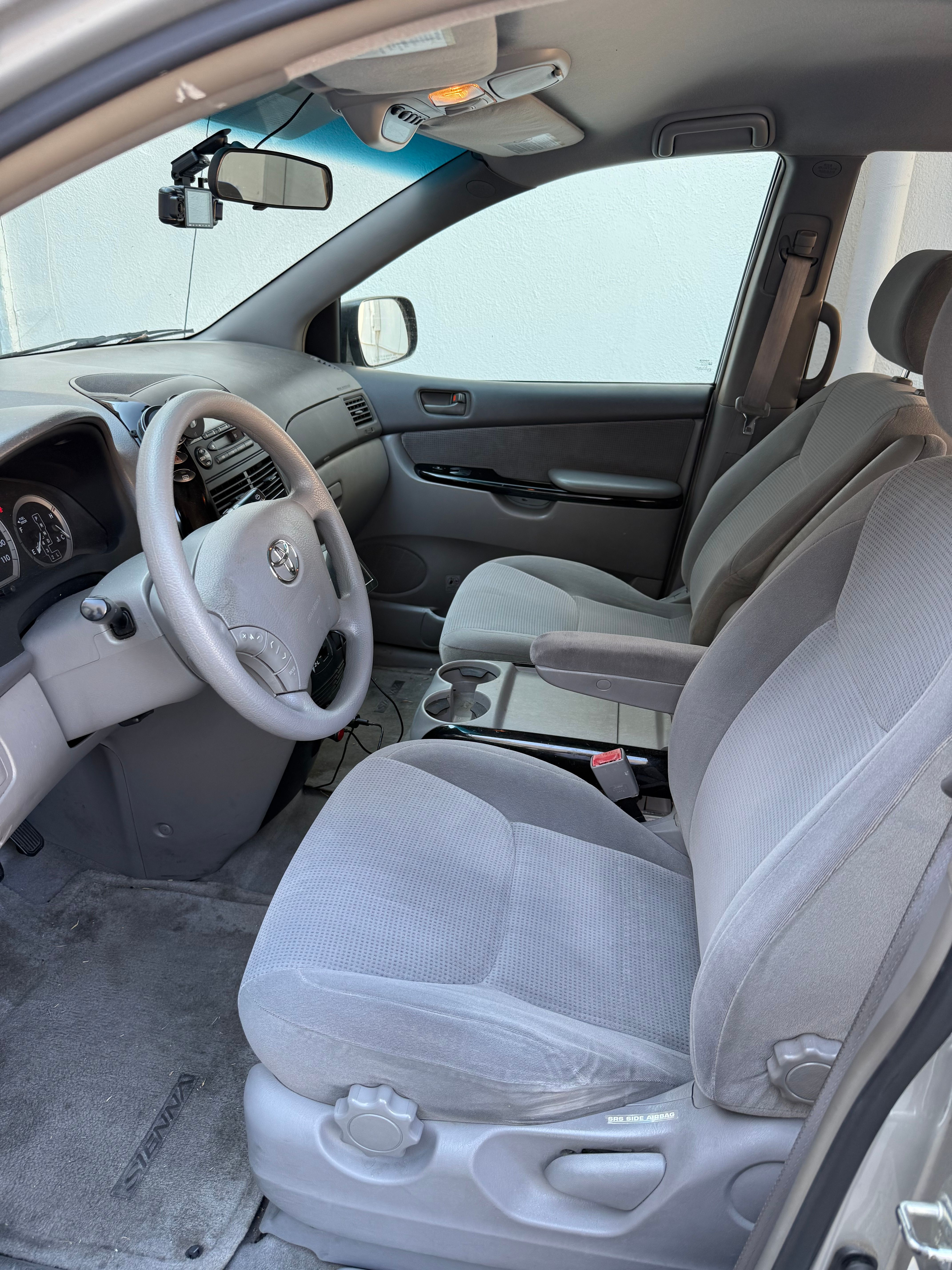 Used 2004 Toyota Sienna LE FWD image 13