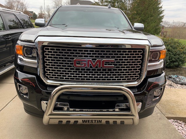 Used 2016 GMC Sierra 2500 Denali w/ Duramax Plus Package AWD/4WD image 4