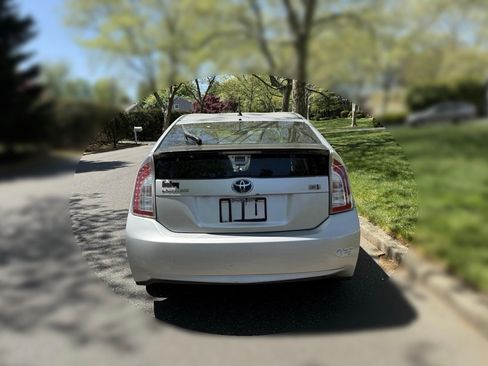 Used 2012 Toyota Prius Two FWD image 8
