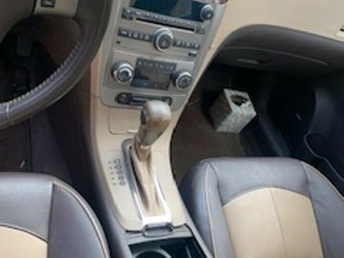 Used 2011 Chevrolet Malibu LTZ w/ HFV6 Engine Package image 10