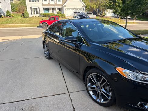 Used 2014 Ford Fusion Titanium FWD image 5