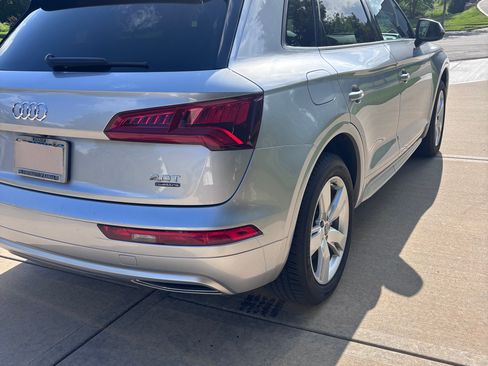 Used 2018 Audi Q5 2.0T Premium AWD/4WD image 4