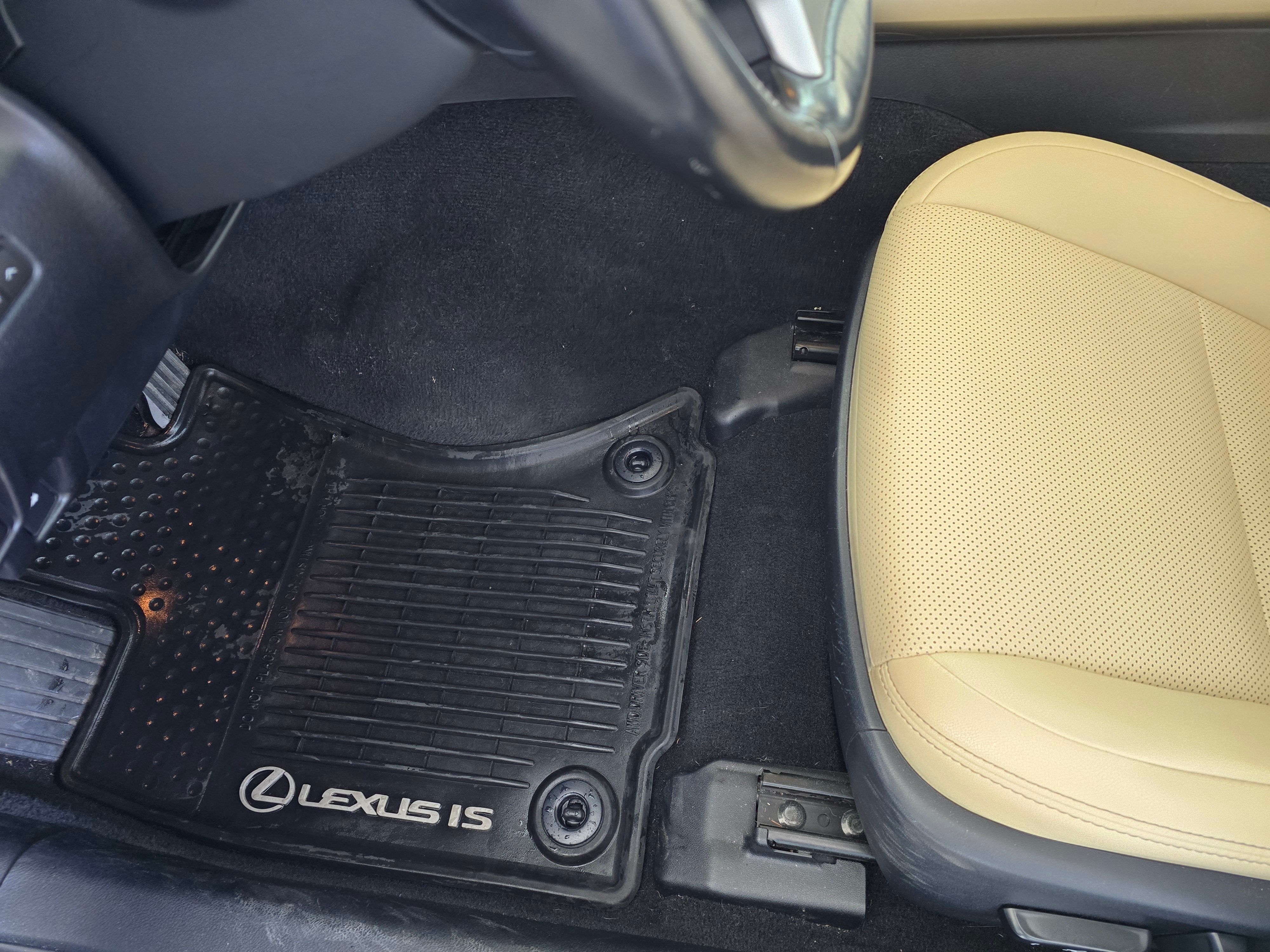 Used 2016 Lexus IS 300 AWD w/ Premium Package image 17