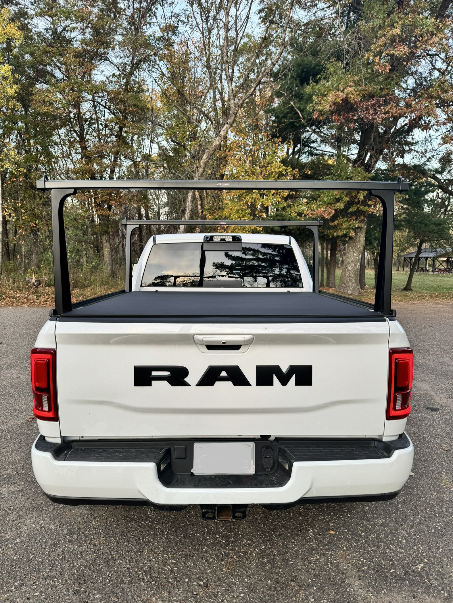 Used 2025 RAM 2500 Laramie AWD/4WD image 5