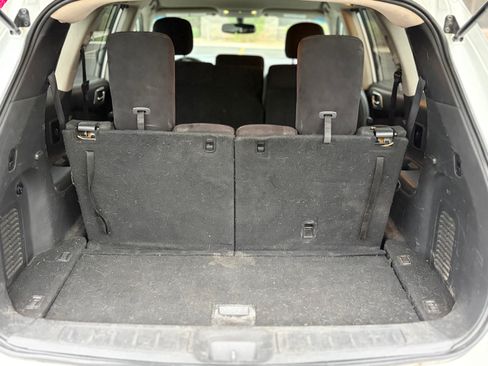 Used 2016 Nissan Pathfinder SV image 17