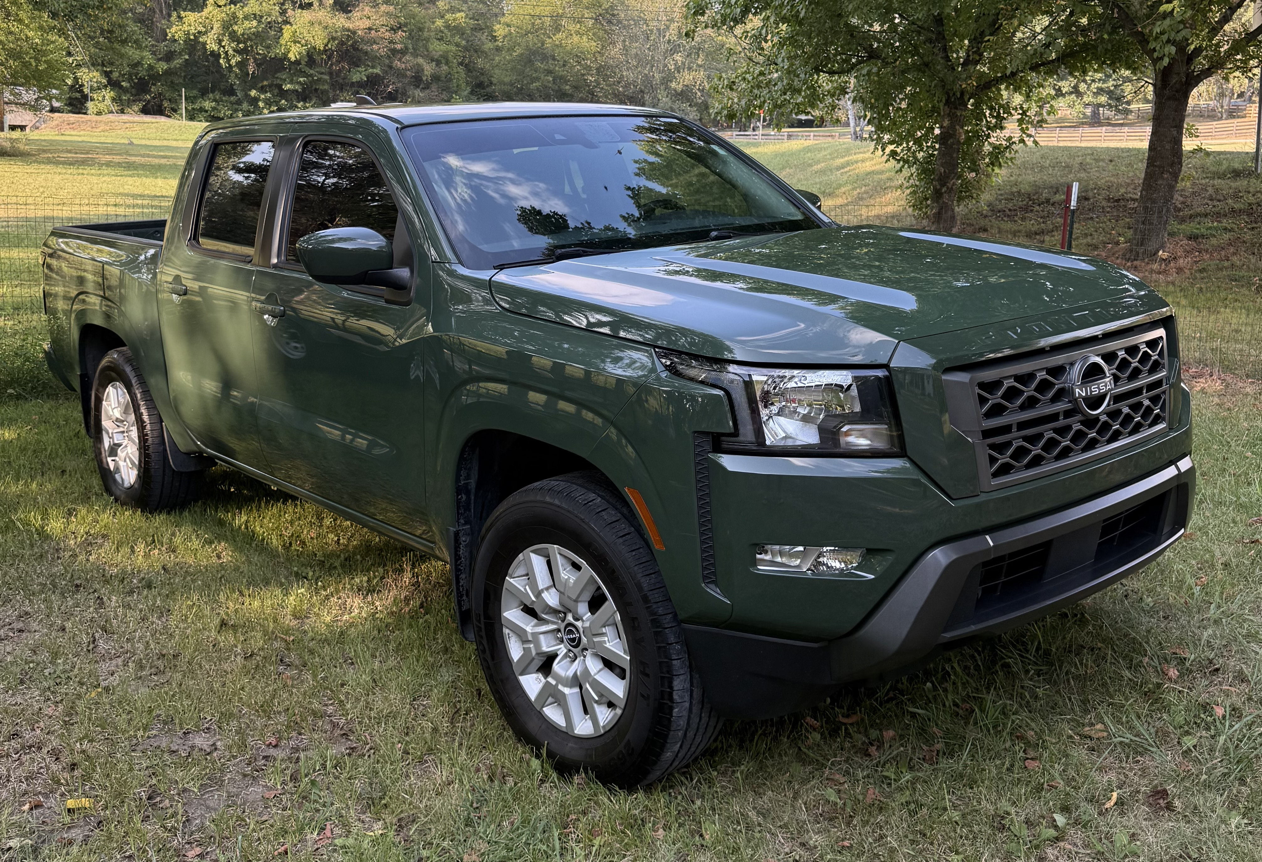 Used 2022 Nissan Frontier SV RWD image 8