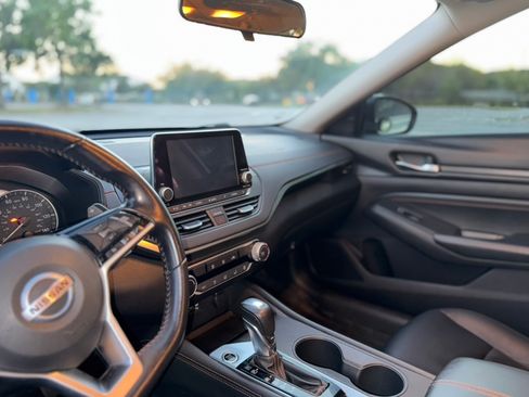 Used 2020 Nissan Altima 2.5 SR image 20