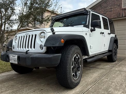 Used 2016 Jeep Wrangler Unlimited Sport w/ Quick Order Package 24S AWD/4WD image 2