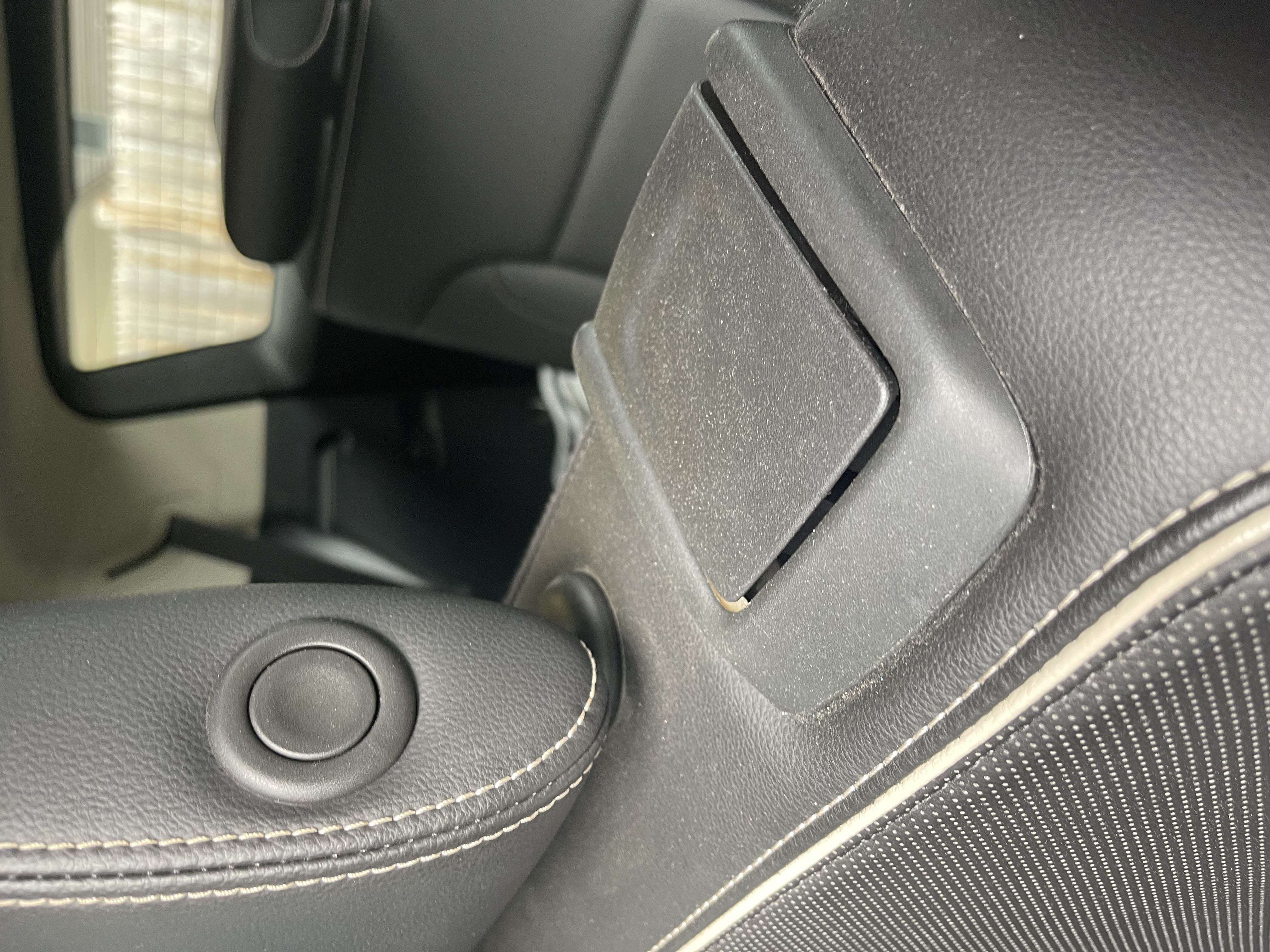 Used 2019 GMC Acadia Denali AWD/4WD image 9