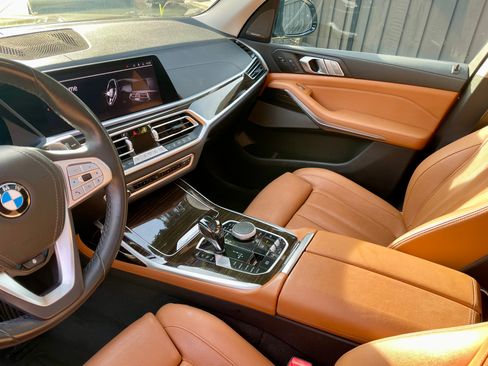 Used 2020 BMW X7 xDrive50i w/ Off-Road Package image 12