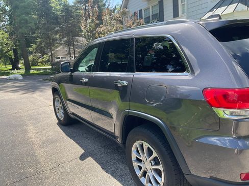 Used 2016 Jeep Grand Cherokee Limited AWD/4WD image 5