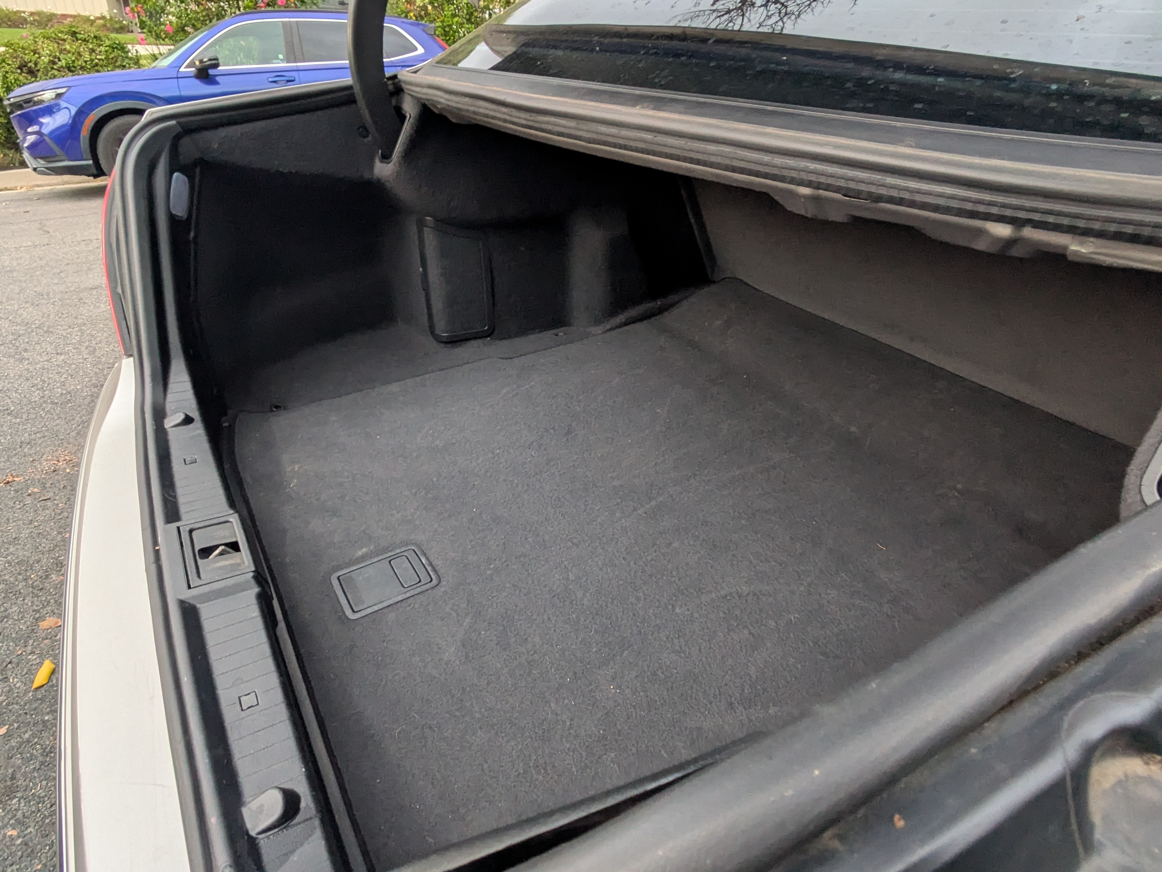 Used 2003 Mercedes-Benz E 320 Sedan image 17