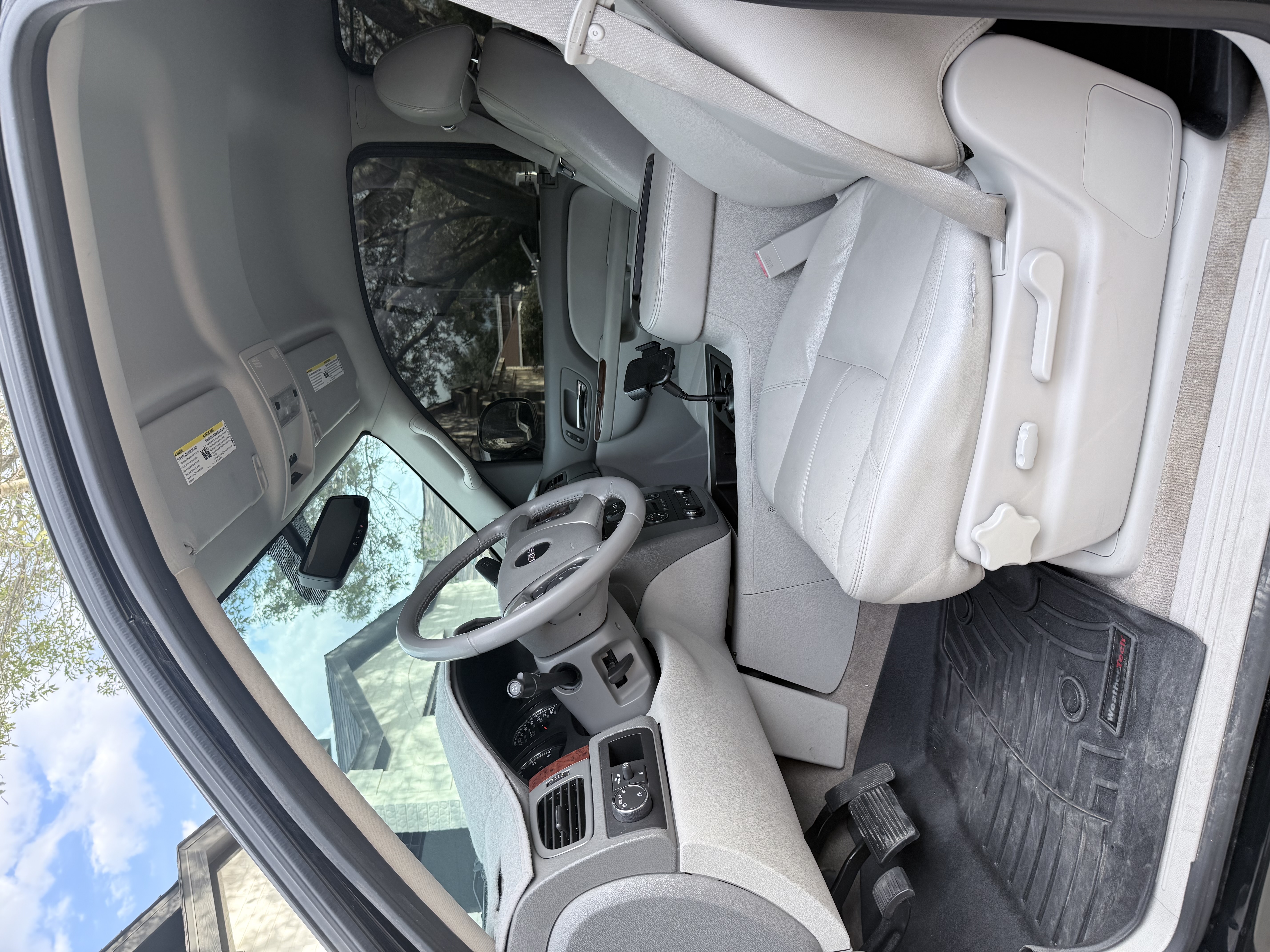 Used 2012 GMC Yukon SLT RWD image 4