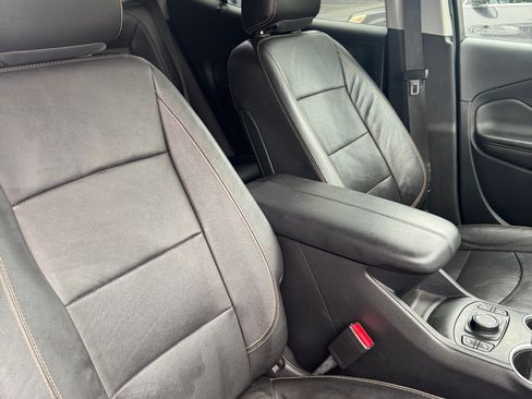 Used 2020 GMC Terrain SLT w/ Preferred Package AWD/4WD image 12