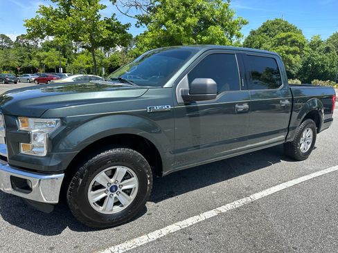 Used 2015 Ford F150 XLT image 1