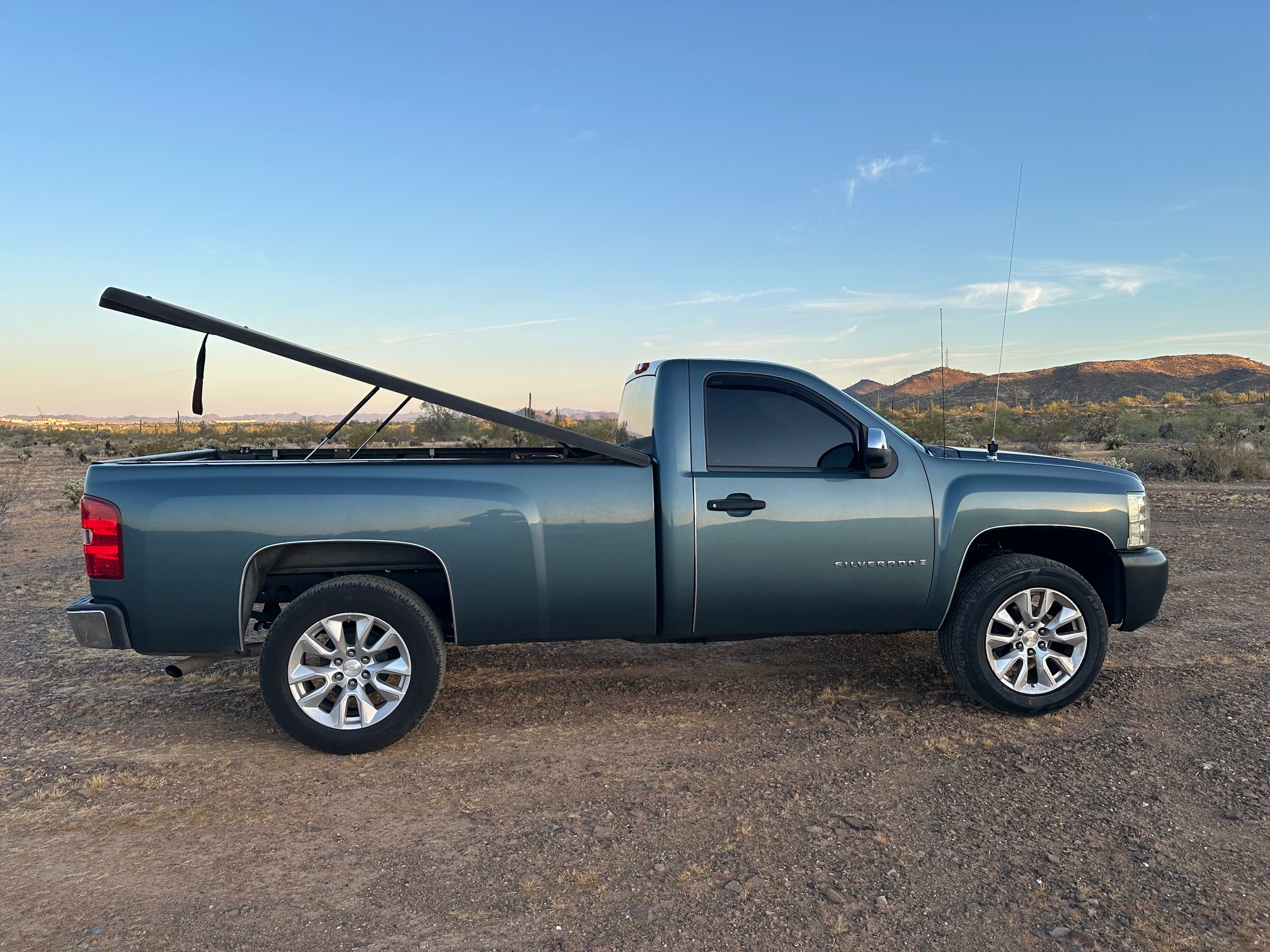 Used 2008 Chevrolet Silverado 1500 W/T RWD image 1