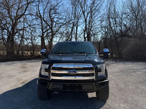 Used 2015 Ford F150 Lariat w/ Equipment Group 502A Luxury image 2