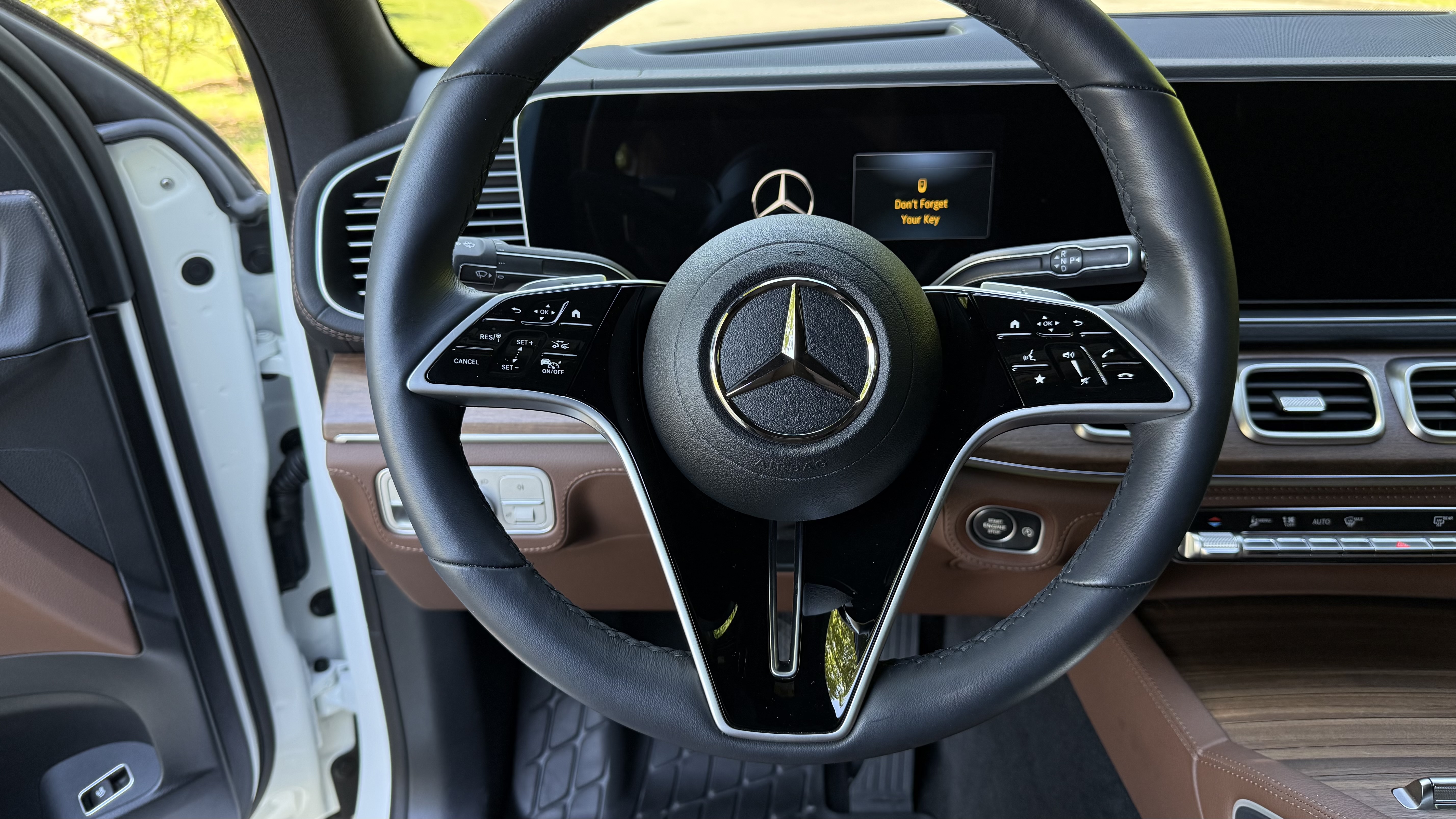 Used 2025 Mercedes-Benz GLE 450 4MATIC Coupe image 14
