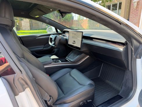Used 2022 Tesla Model S Standard Range AWD/4WD image 6