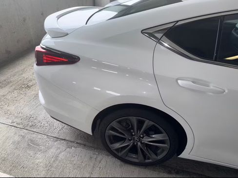 Used 2019 Lexus ES 350 F Sport image 9