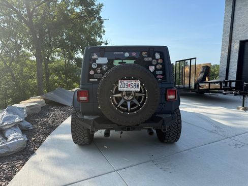 Used 2019 Jeep Wrangler Unlimited Sport AWD/4WD image 9