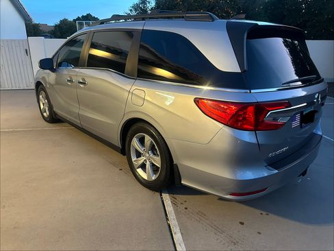 Used 2018 Honda Odyssey EX-L image 8
