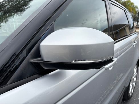 Used 2014 Land Rover Range Rover Sport HSE image 30