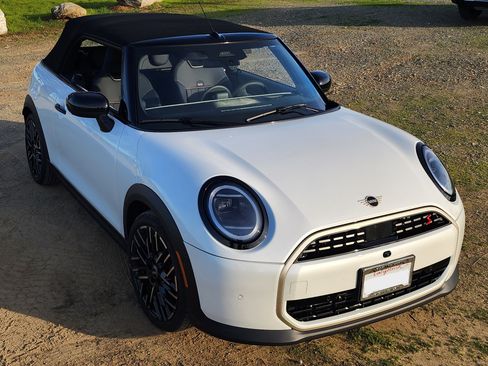 Used 2025 MINI Cooper S image 4