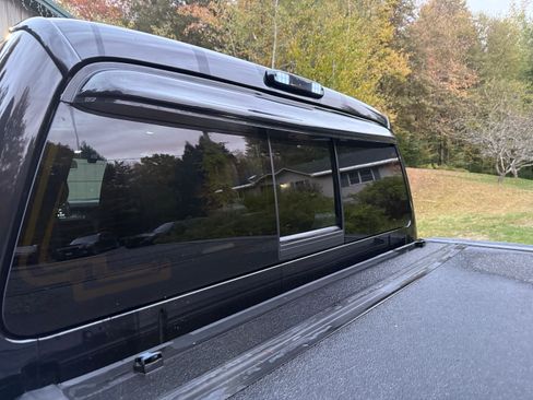 Used 2015 Ford F250 Platinum w/ FX4 Off-Road Package image 31