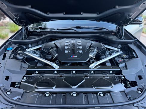 Used 2025 BMW X5 M60i w/ Executive Package image 12