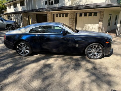 Used 2019 Rolls-Royce Wraith Coupe 2D image 13
