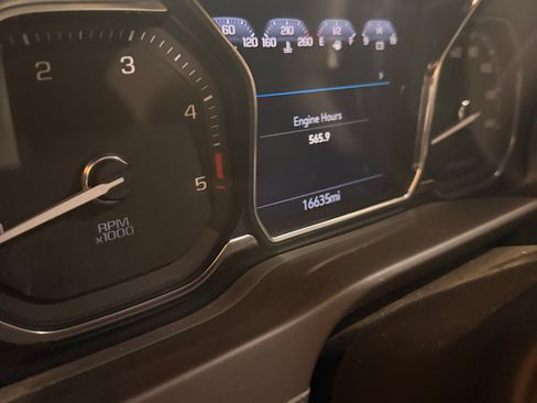 Used 2022 GMC Sierra 3500 Denali AWD/4WD image 8