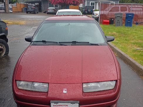 Used 1995 Saturn S-Series SW2 FWD image 1